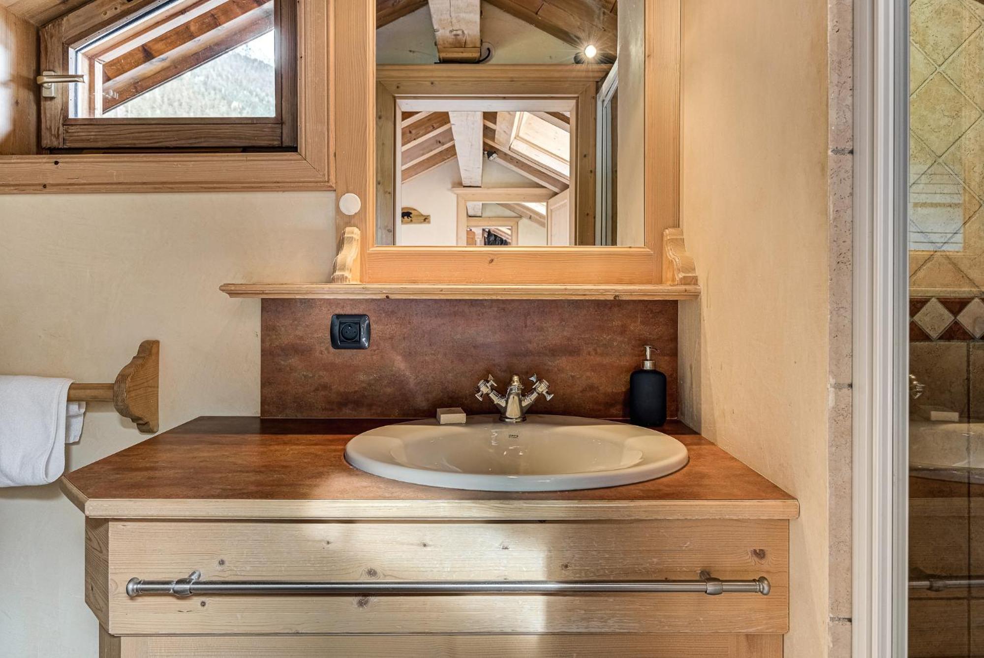Apartment Longview - Alpes Travel - Central Chamonix - Sleeps 8 Luaran gambar